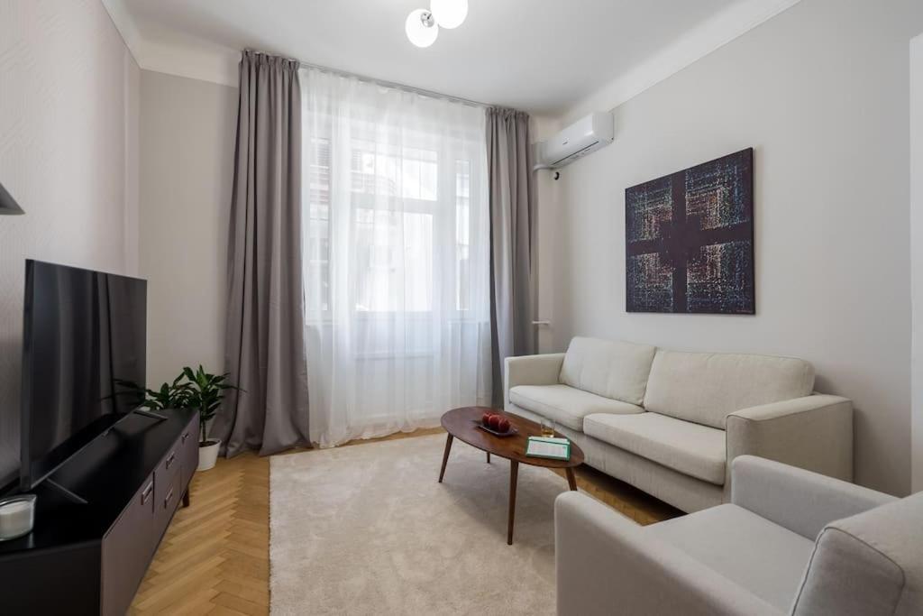 Exquisite Art Deco 2Br Apartment Prime Location Βουκουρέστι Εξωτερικό φωτογραφία