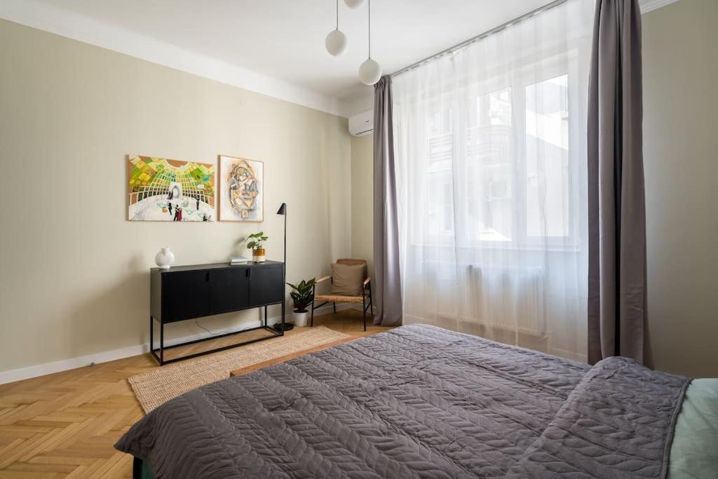 Exquisite Art Deco 2Br Apartment Prime Location Βουκουρέστι Εξωτερικό φωτογραφία